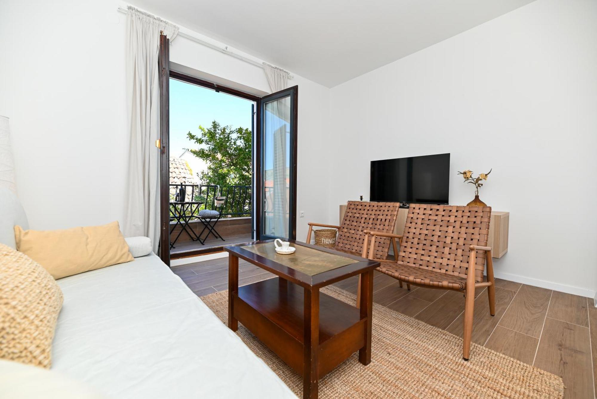 Downtown Apartments Maar Трогир Экстерьер фото