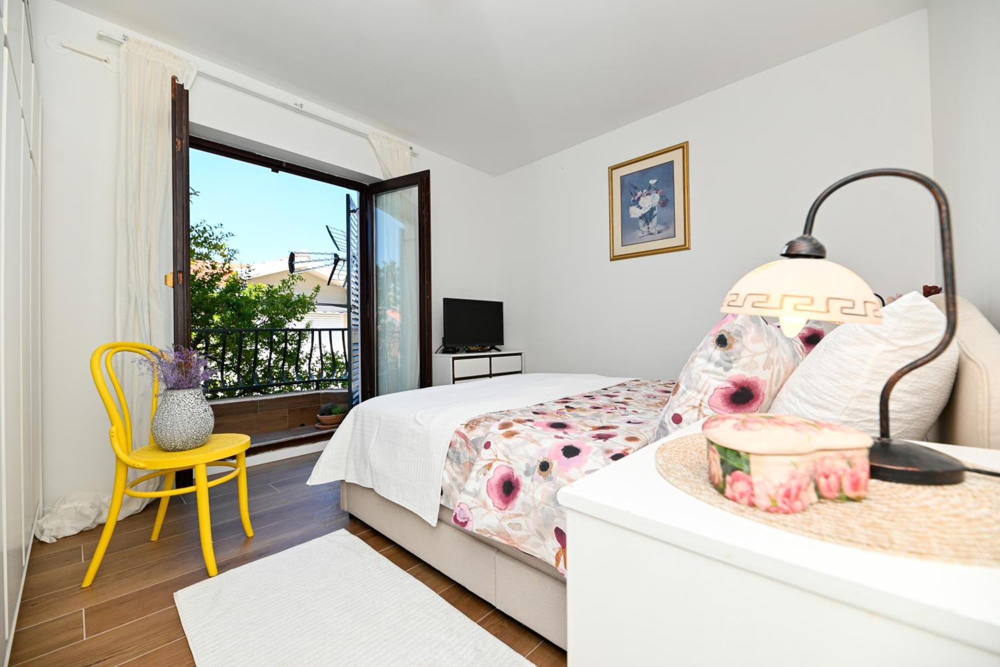 Downtown Apartments Maar Трогир Экстерьер фото