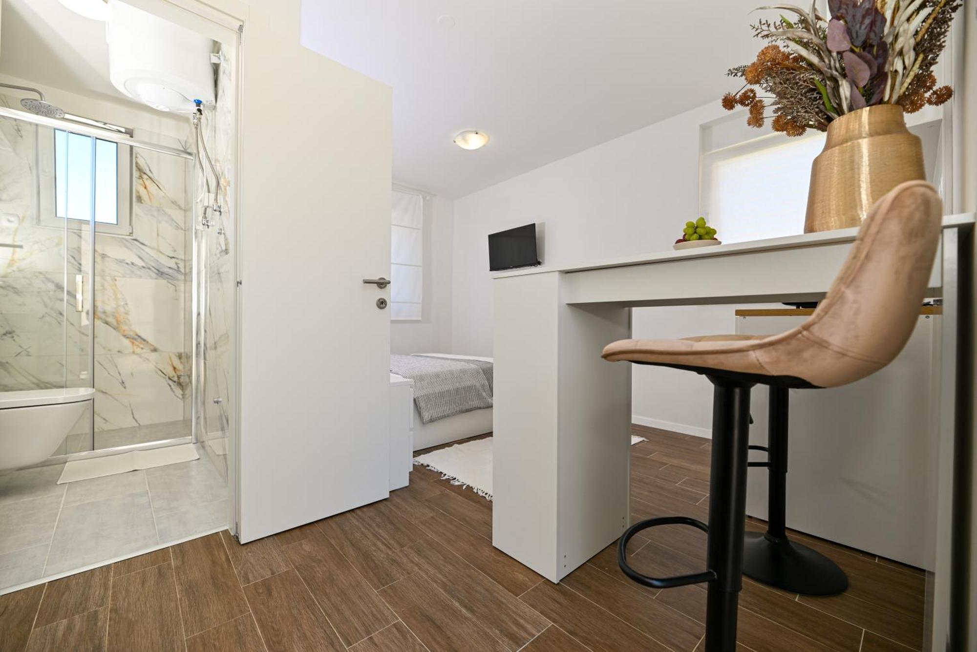 Downtown Apartments Maar Трогир Экстерьер фото