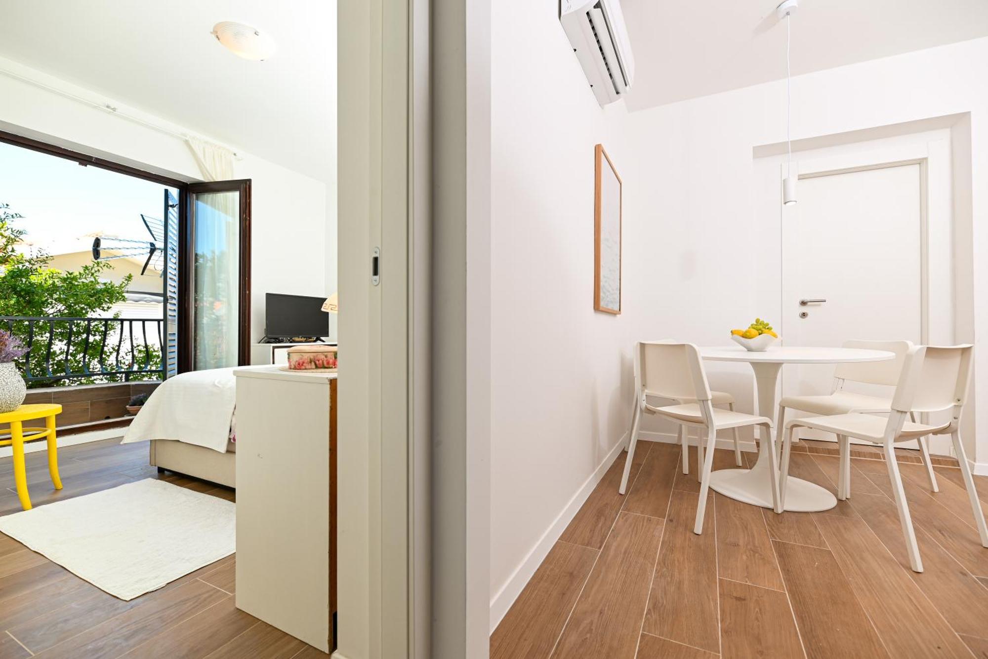 Downtown Apartments Maar Трогир Экстерьер фото
